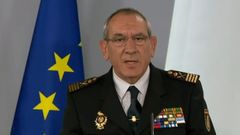 El comisario principal Jos� �ngel Gonz�lez, en una de las ruedas de prensa desde la Moncloa