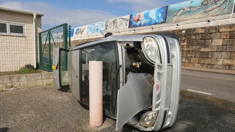 Estado que presenta el veh�culo que Portos de Galicia insta a retirar de la zona portuaria burelense