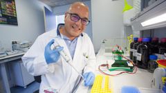 El doctor Sergio Vazquez, Jefe del Servicio de Oncologia del HULA