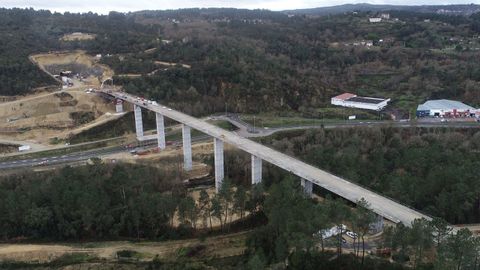 Uno de los viaductos del tramo en obras de la variante de Ourense