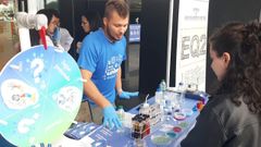 El Centro de Investigaci�n en Nanomateriales y Biomedicina de la Universidad de Vigo (Cinbio) celebrar� una nueva edici�n de su programa de divulgaci�n Ciencia con C de Cinbio en la calle del Pr�ncipe