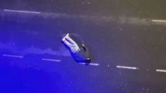 Imagen extrada del vdeo en la que se ve en el suelo inconsciente a uno de los agredidos