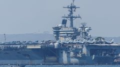 El portaviones Abraham Lincoln, atracado en la base de North Island de  San Diego, en agosto del 2025.