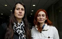 <span lang= es-es >Carrera de fondo</span>. Tamara Vidal y Ana Gonz�lez realizaron un s�mil deportivo para aludir a la situaci�n que est�n viviendo: �Este es un paso m�s en esta carrera de fondo que estamos llevando�. 