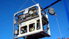 Rov Apache. Es el robot submarino, propiedad del Estado, al que  se atribuye m�s capacidad de inmersi�n: 1.000 metros en l�nea recta, 1.150 kilos un peso, cuatro c�maras y dos brazos. Salvamento mar�timo