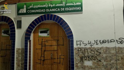 Pintadas en el centro islámico de Esquivias.