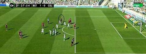 En la imagen se aprecia que no hay fuera de juego de Túñez.