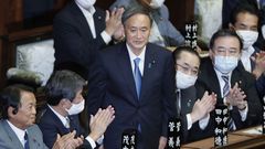 Yoshihide Suga, nuevo primer ministro de Jap�n