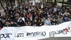 Manifestaci�n contra el decreto del gallego