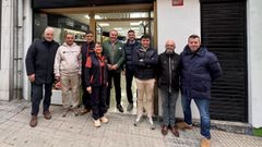 El equipo del nuevo supermercado Claudio de la plaza de Tornos, en A Coru�a