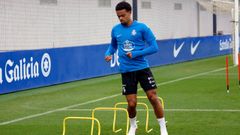 Lucas Noubi, durante un entrenamiento en Abegondo