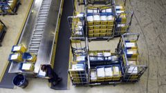 El centro de tratamiento de Correos de Lavacolla en Santiago