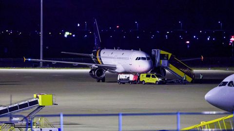 El aterrizaje de los �ltimos pasajeros del MV Hondius en los Pa�ses Bajos.