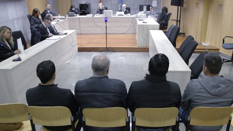 Juicio celebrado este mi�rcoles en la Audiencia Provincial de Asturias por un alijo de 600 kilos de coca�na y armas de guerra incautado en Siero en 2022 en esta operaci�n internacional.