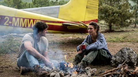 Jacob Elordi y Margaret Qualley, en una escena de &laquo;La constelaci&oacute;n del perro&raquo;, dirigida por Ridley Scott a sus 88 a&ntilde;os.