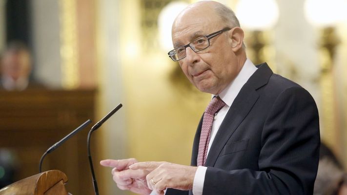 El exministro de Hacienda Cristbal Montoro, en la tribuna del Congreso. 