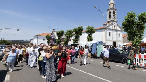 Un momento da procesi�n celebrada onte en A Agualada, Coristanco