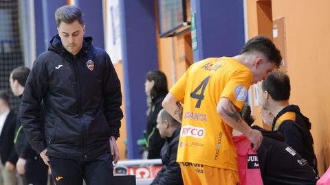 David Rial y Alán, durante el partido contra el Sala 5 Martorell en el Vista Alegre.