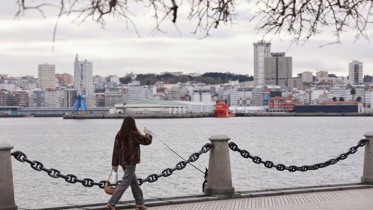 La fachada marítima de A Coruña y la política