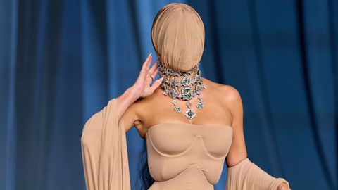 De Kim Kardashian a Penlope Cruz, los mejores estilismos de la Academy Musuem Gala 2025