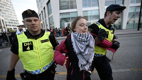 La activista climática Greta Thunberg, una de las detenidas a las puertas del Malmö Arena donde se celebra Eurovisión