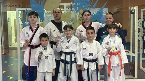 Equipo del club gimnasio Olimpic de Vilagarc�a que particip� en el Campeonato Gallego Promesas de Taekuondo 2026.