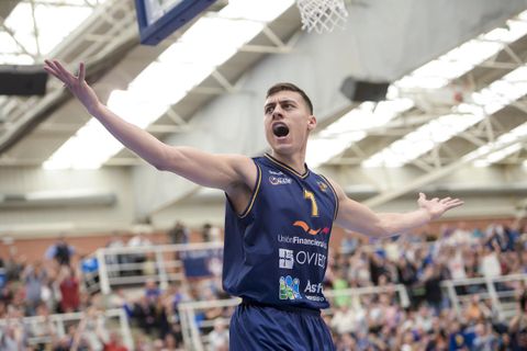 El Oviedo Baloncesto gana el segundo partido de la eliminatoria de ascenso