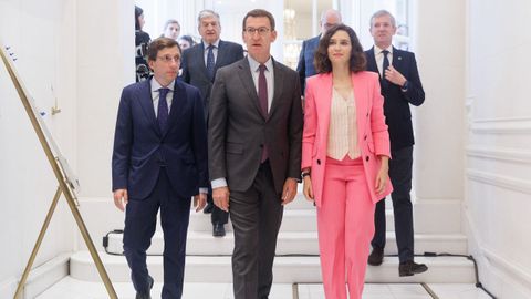 Ayuso entra en campa�a con la promesa de una nueva rebaja del IRPF