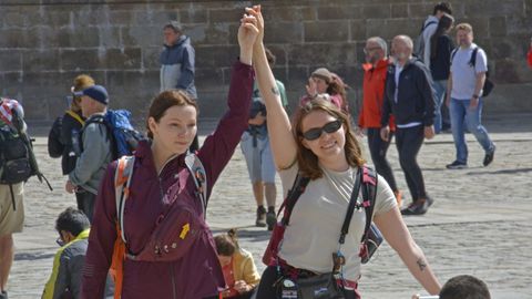 El buen ambiente de turistas y peregrinos en el Obradoiro no se traduce en una mayor actividad econ�mica en abril ni en mayo