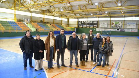 El conselleiro Diego Calvo visit el pabelln municipal de deportes de Ribadavia.