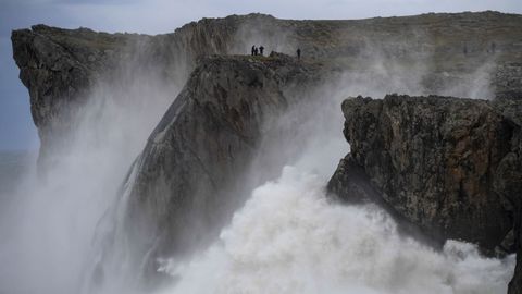 Los Bufones de Pria en Llanes