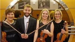 

El cuarteto Novecento est� formado por Ildik� Oltai, Irina Gruia, loana Ciobotaru y  Mill�n Abeledo