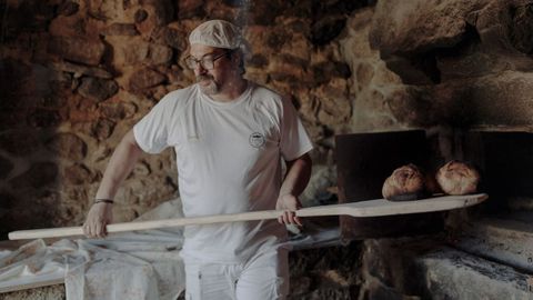 Jornadas de los Hornos Tradicionales de la parroquia de Corvill�n, en A Merca