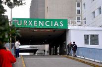 Vista de la entrada del servicio de Urgencias en el Hospital Arquitecto Marcide. 