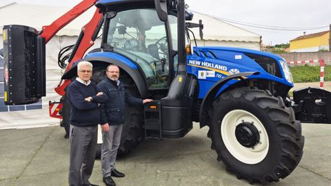 El Concello de Malpica compró un tractor este año por casi 149.000 euros.