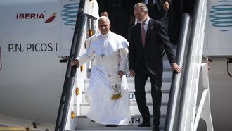 Retrasada la salida del vuelo del Papa desde Tenerife por problemas t�cnicos