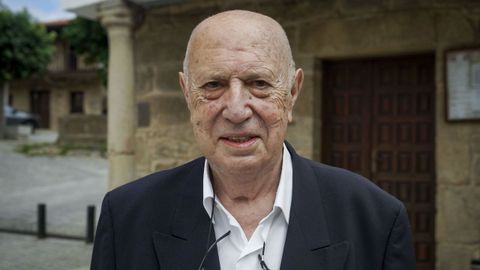 Xos&eacute; Lu&iacute;s M&eacute;ndez Ferr&iacute;n