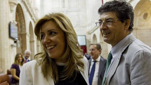 Susana Díaz junto a Diego Valderas, el vicepresidente del gobierno andaluz, de Izquierda Unida.