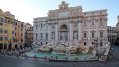 La Fontana di Trevi, en una ins�lita imagen sin ningun turista.