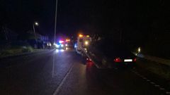 Voluntarios de la agrupaci�n de Protecci�n Civil de Cabanas se trasladaron hasta Laraxe, punto en el que concluy� la fuga, alertados por un accidente.