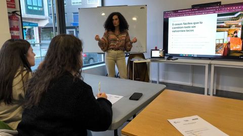 Las sesiones tienen lugar en la sala Cervantes del mercado carball�s 