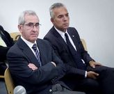 Felipe Marcos (izquierda) junto a su procurador antes de la vista celebrada ayer. 