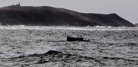 A pesar de las alertas y de lo agitado del mar, los barcos aprovechan la menor ocasi�n para salir a faenar.