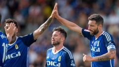 Camarasa, Sebas Moyano y Borja Bastn celebran un gol del Oviedo en el amistoso ante el Racing de Ferrol