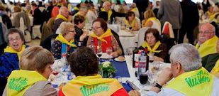 La celebraci�n junt� a la familia gallega de la ONCE y a autoridades de la Xunta y municipales. 