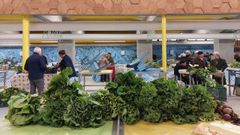 La verdura de los alrededores de Lugo est� presente en la plaza de abastos los d�as de mercado, martes y viernes.