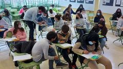La forma de ense�ar que propone la Lomloe es m�s activa. En la imagen, una actividad para crear mapas divertidos en el IES Laxeiro, en Lal�n