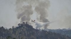 El fuego precis de la intervencin de medios areos y terrestres