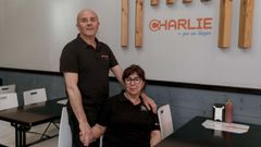 Carlos y Carmen se despidieron de la hamburgueser�a que abrieron hace treinta a�os  