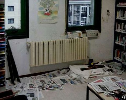 Las filtraciones en la biblioteca comenzaron hace una semana.